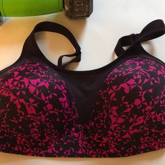 Sports bra with support! - Picture 2 of 3